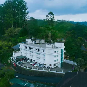 فندق Issacs Residency